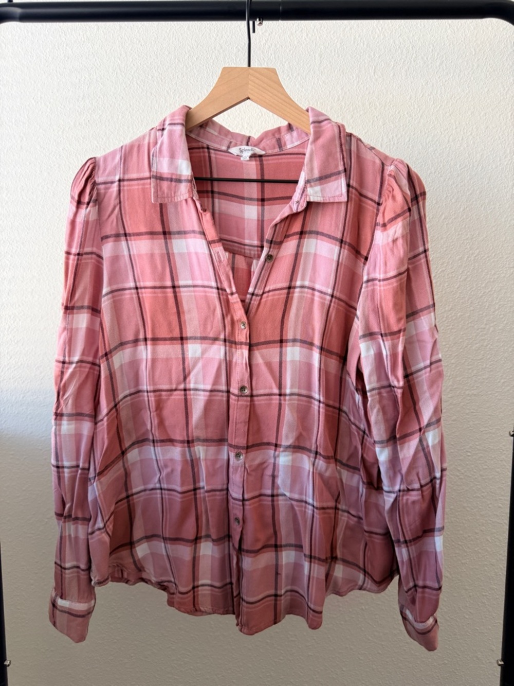 Splendid M loose fit Women's Pink Plaid Button-Up Shirt